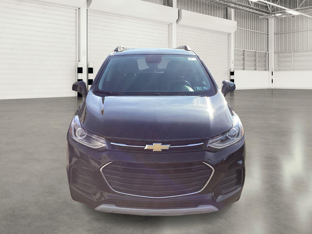2020 Chevrolet Trax LT photo 2