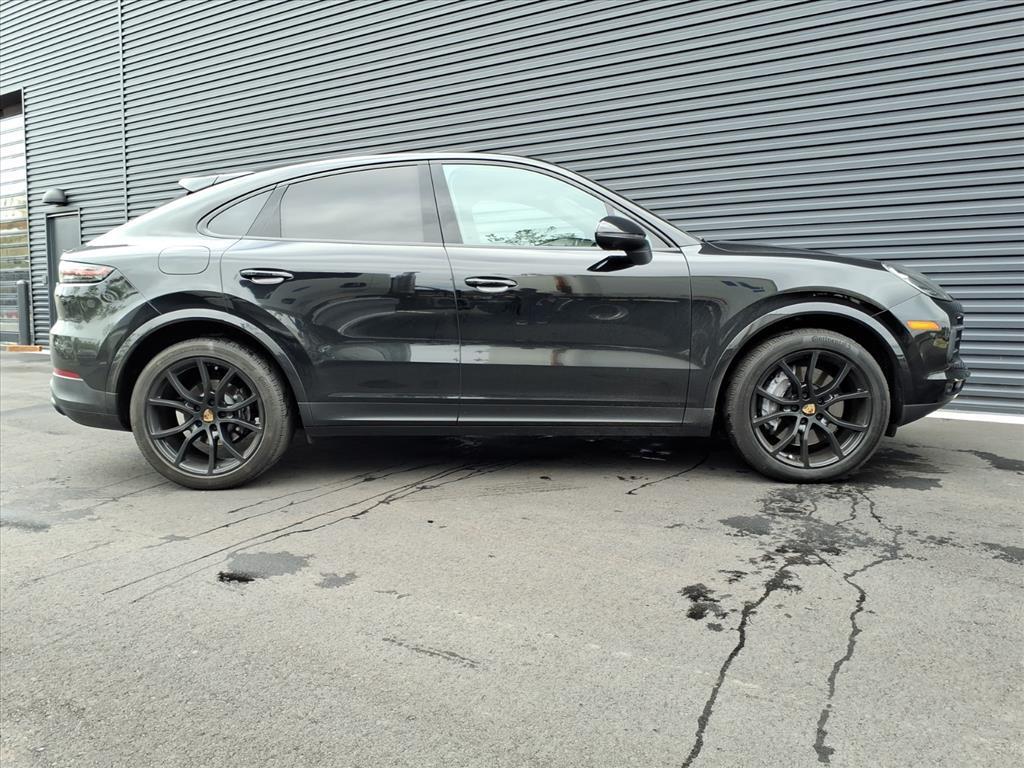 2023 Porsche Cayenne Coupe Platinum Edition photo 26