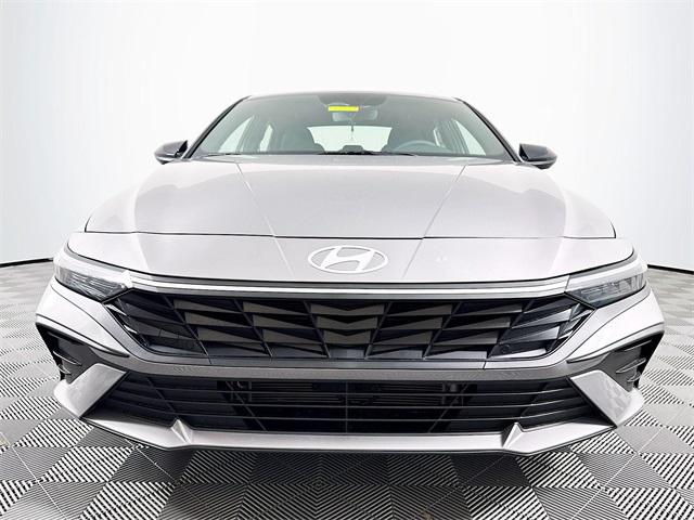 2025 Hyundai Elantra Hybrid SEL Sport photo 10