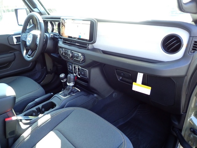 2025 Jeep Wrangler Sport S photo 12