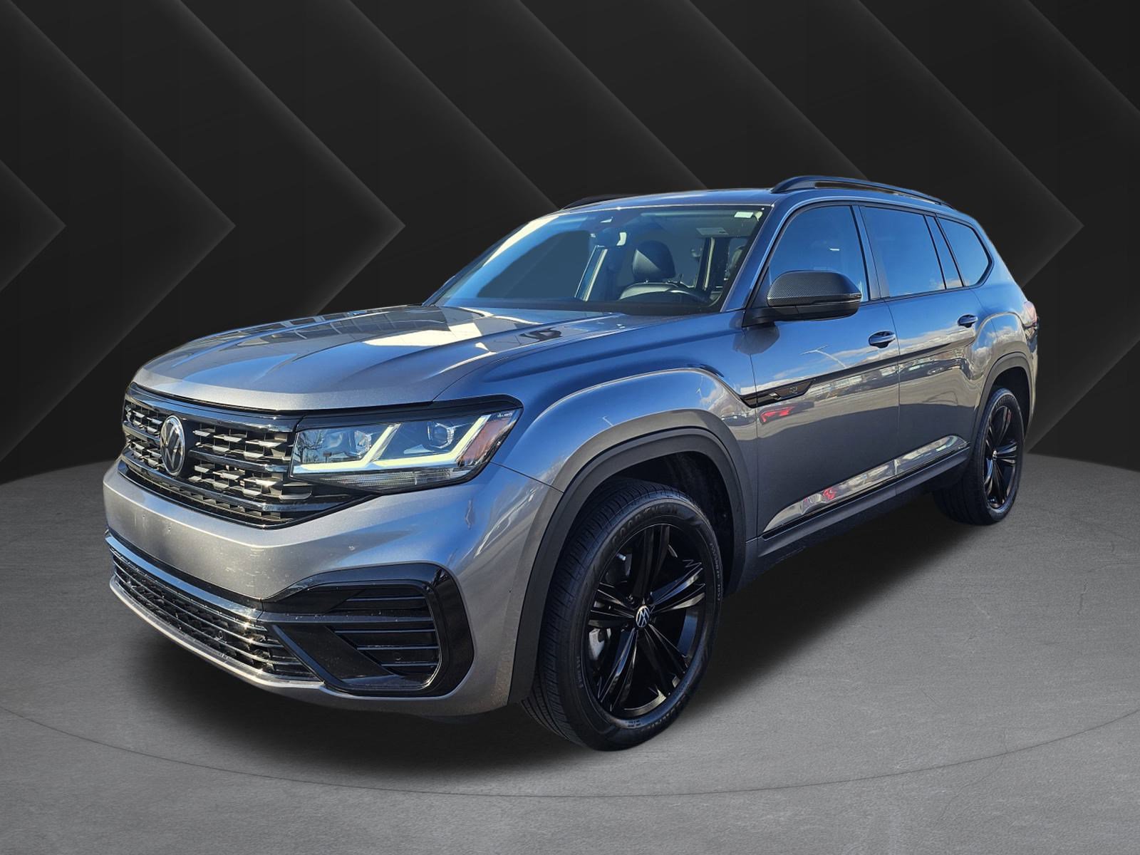 2023 Volkswagen Atlas SEL R-Line Black's photo