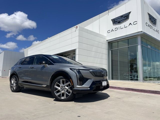 2025 Cadillac OPTIQ Luxury 1's photo