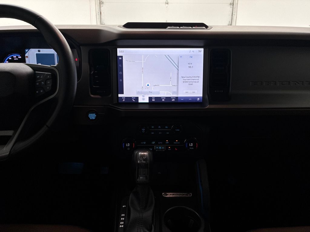 2023 Ford Bronco Outer Banks photo 14