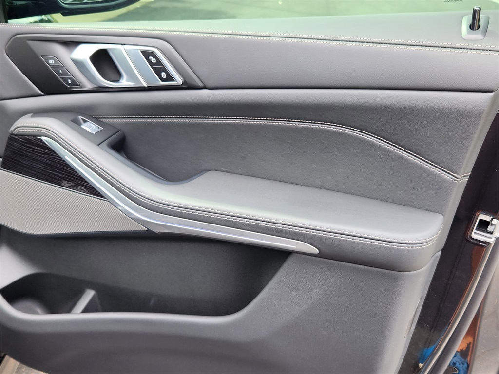 2025 Bmw X7 xDrive40i photo 16
