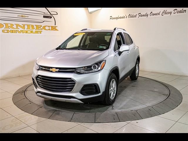 2021 Chevrolet Trax LT photo 3
