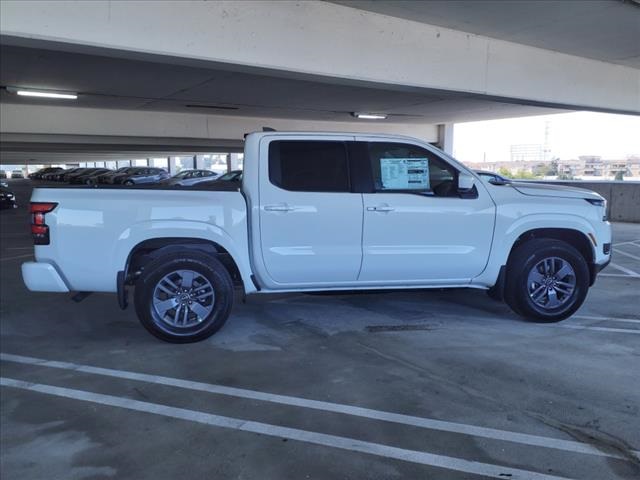 2025 Nissan Frontier SV photo 4