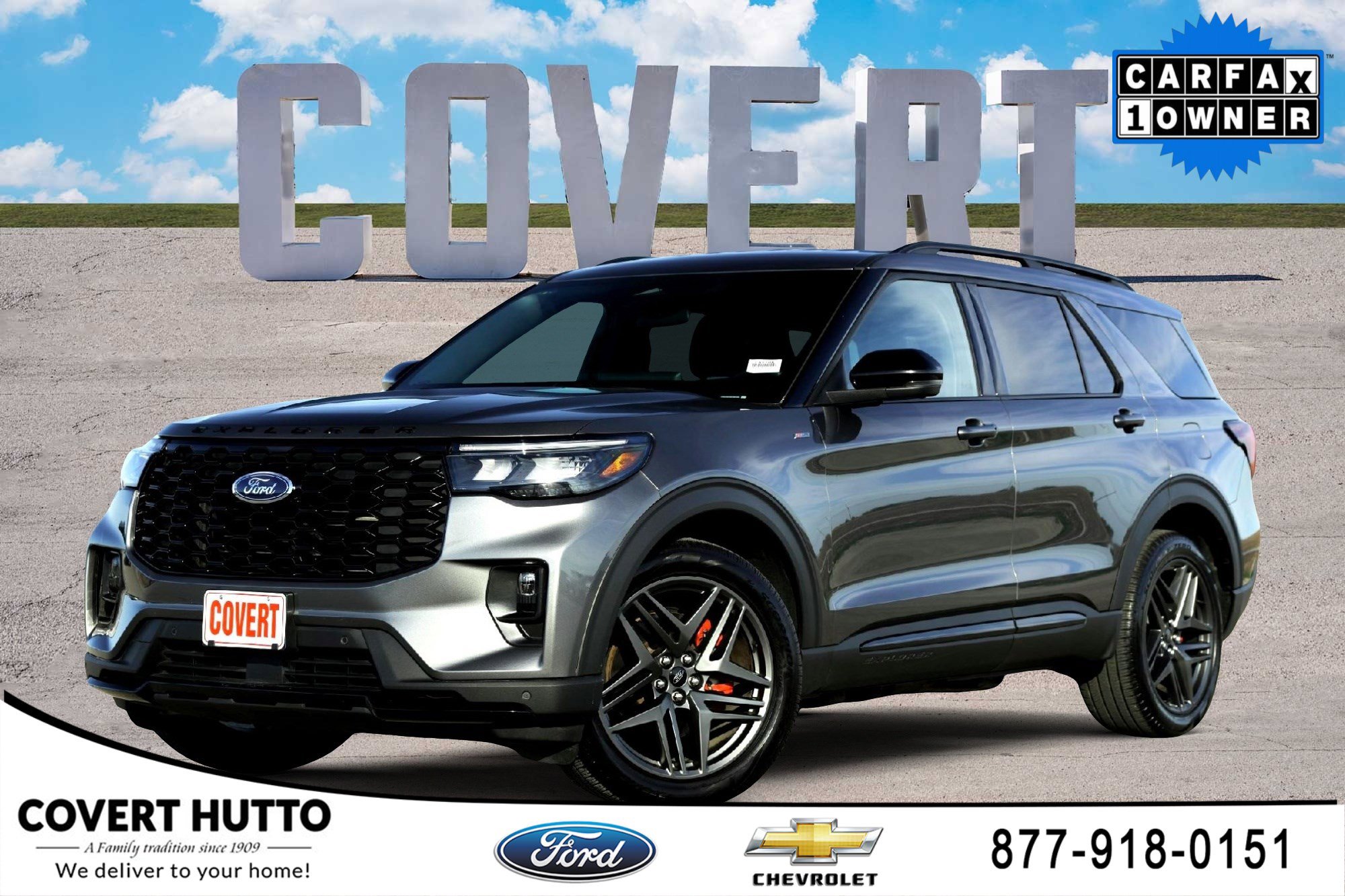 2025 Ford Explorer ST-LINE's photo