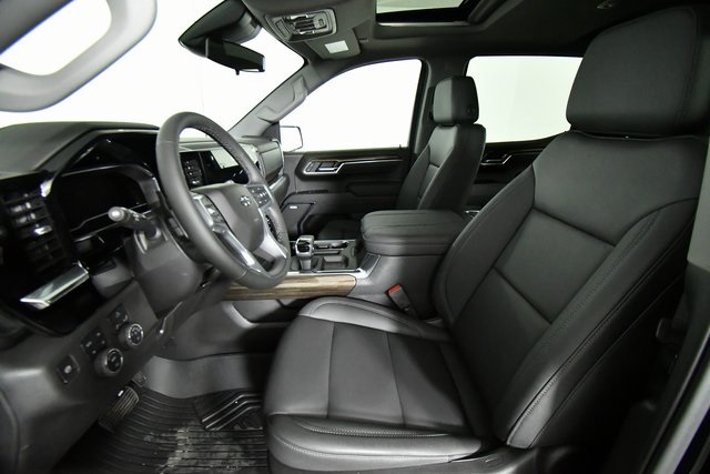2025 Chevrolet Silverado 1500 LT Trail Boss photo 4