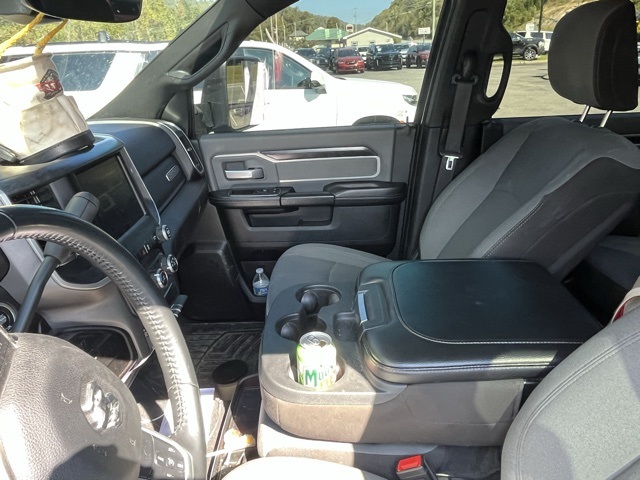 2023 Ram 2500 Big Horn photo 4