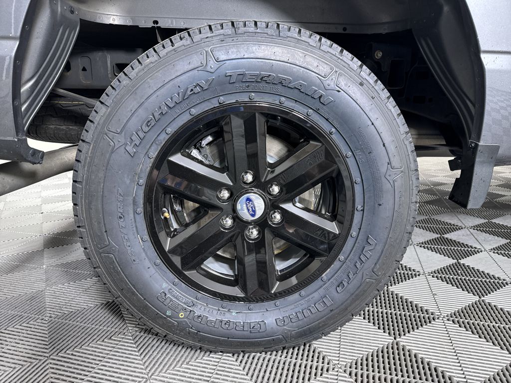 2021 Ford F-150 XLT photo 22