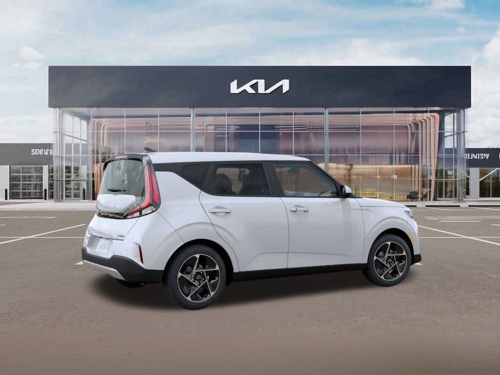 2025 Kia Soul EX photo 4