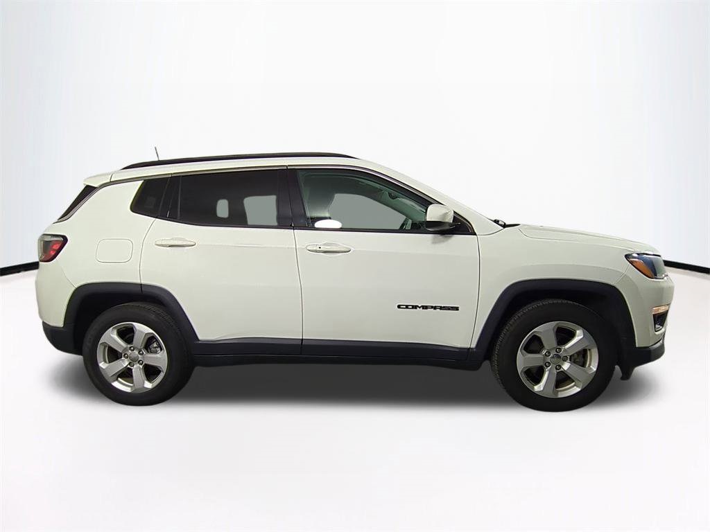 2020 Jeep Compass Latitude photo 4