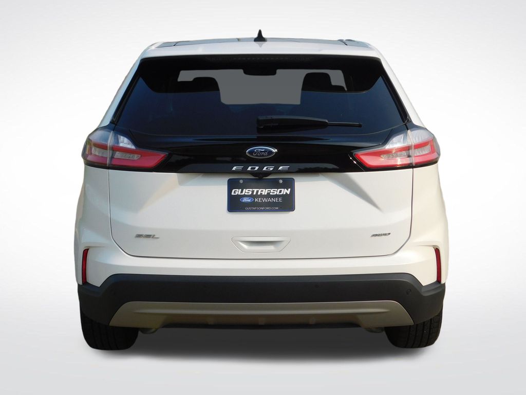 2022 Ford Edge SEL photo 8