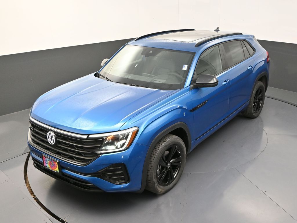 2025 Volkswagen Atlas Cross Sport SEL R-Line photo 12