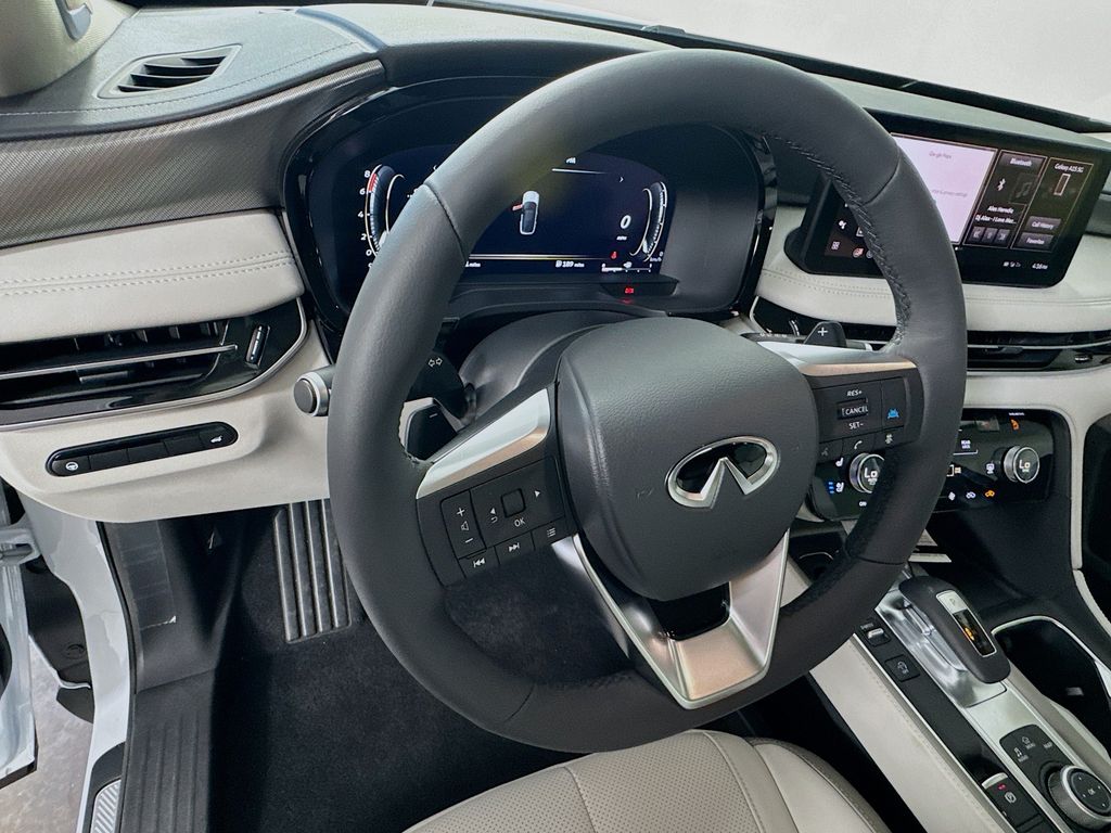 2026 Infiniti QX60 Luxe photo 11