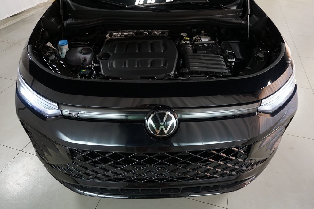 2025 Volkswagen Tiguan SE R-Line Black photo 27