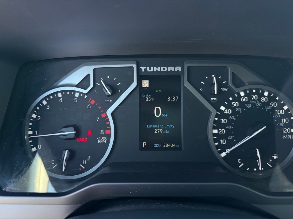 2022 Toyota Tundra SR5 photo 8