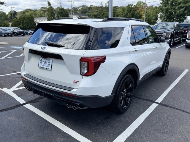 2020 Ford Explorer ST photo 5