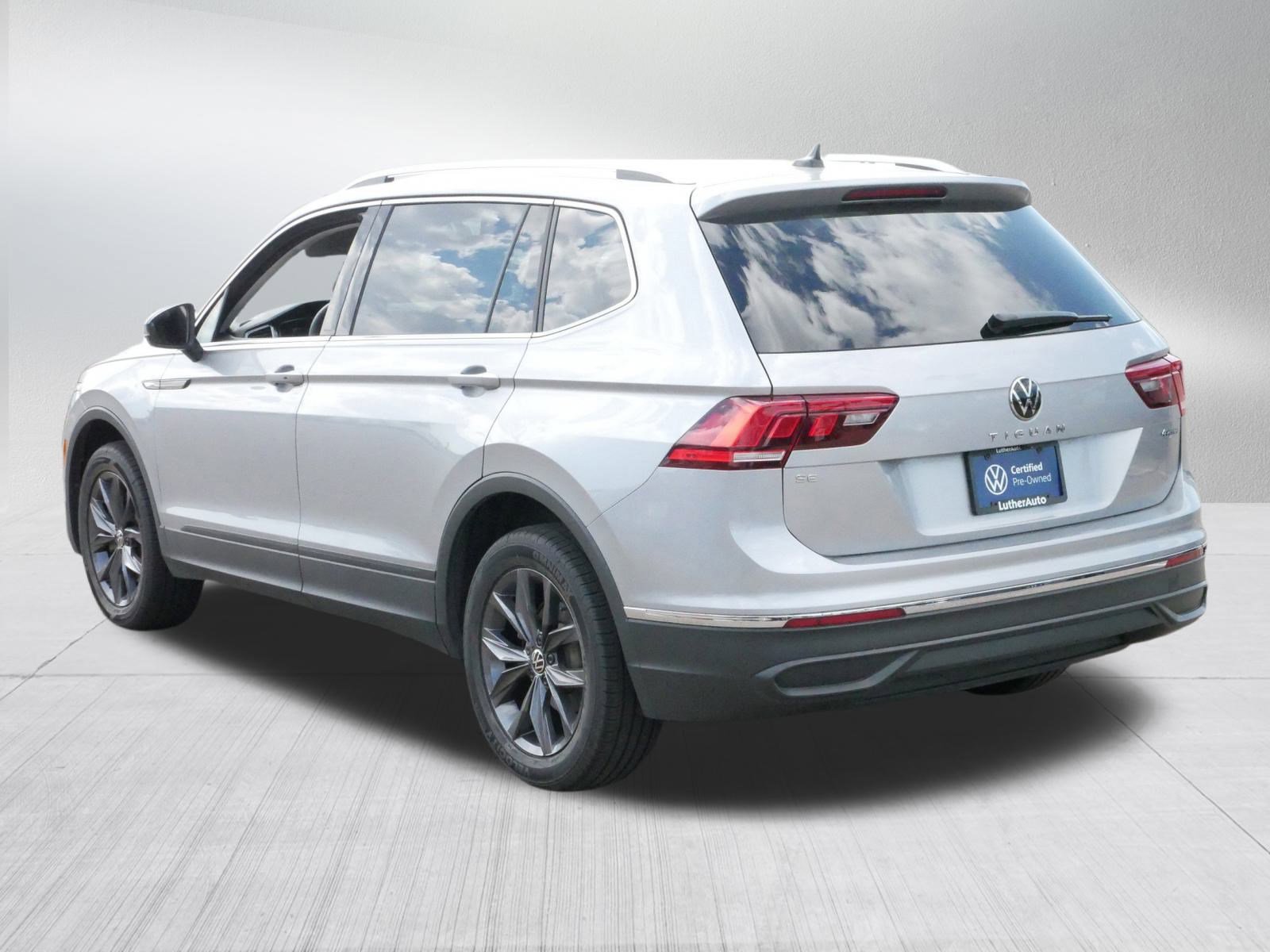 2024 Volkswagen Tiguan SE Wolfsburg Edition photo 4
