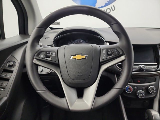2022 Chevrolet Trax LT photo 18