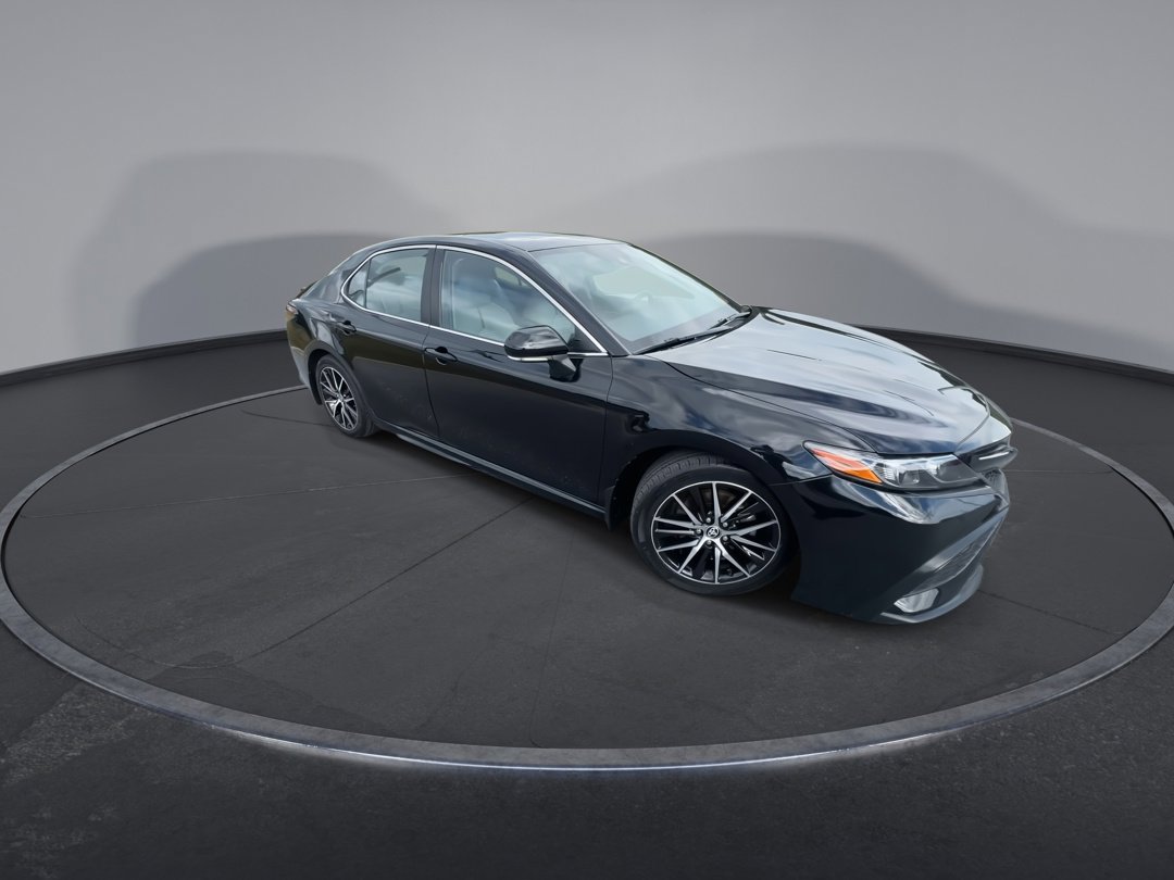 2023 Toyota Camry SE photo 2