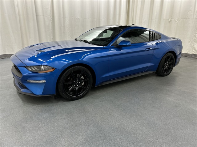 2020 Ford Mustang EcoBoost photo 2