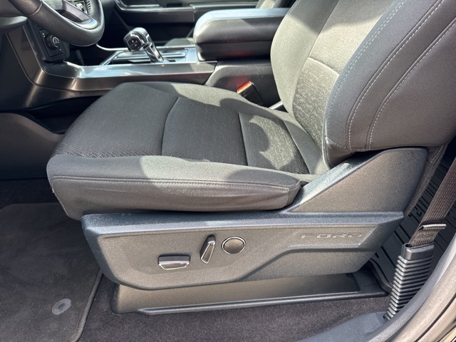 2021 Ford F-150 XLT photo 13