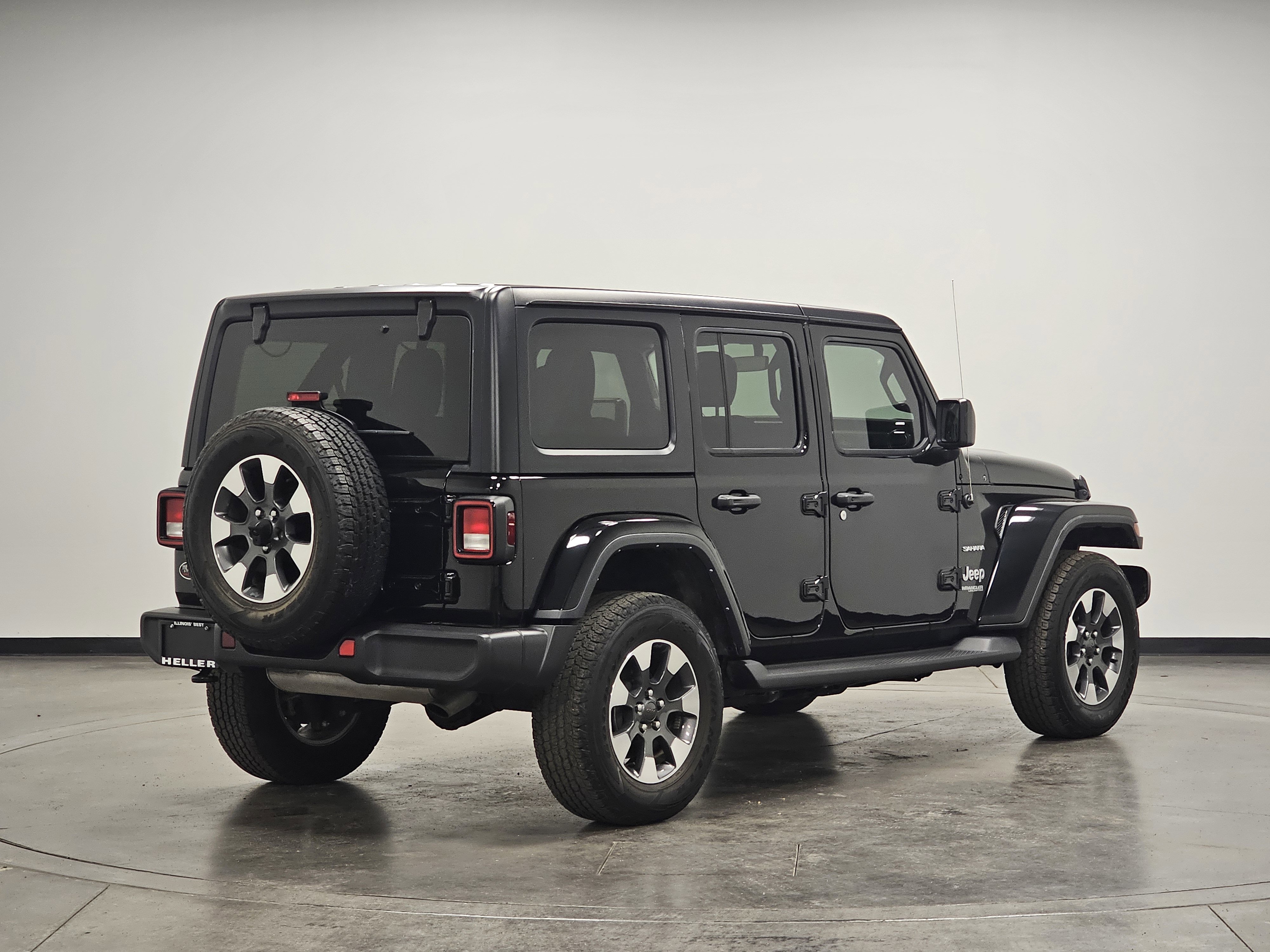 2022 Jeep Wrangler Unlimited Sahara photo 6