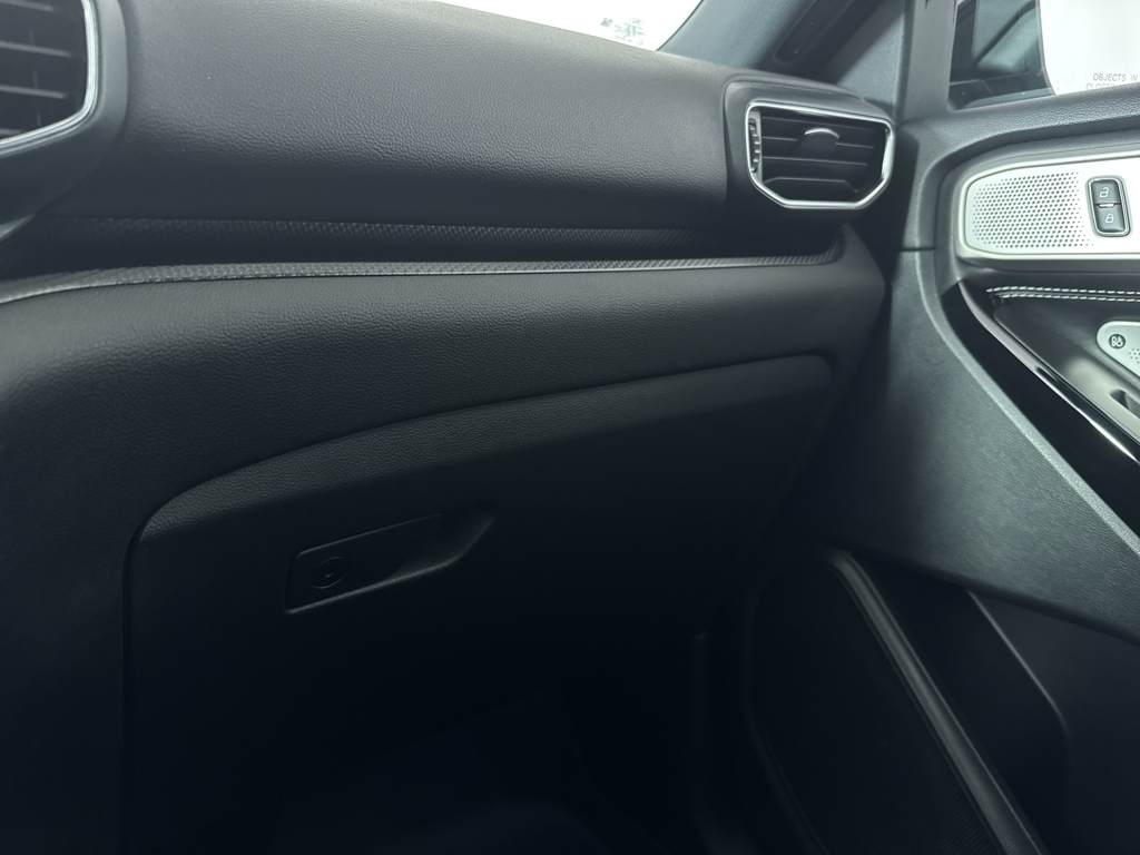2023 Ford Explorer ST photo 35