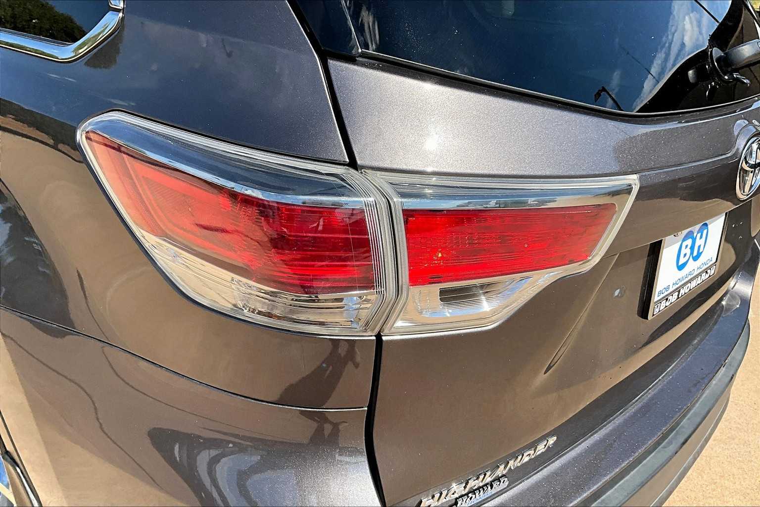 2014 Toyota Highlander Limited photo 26