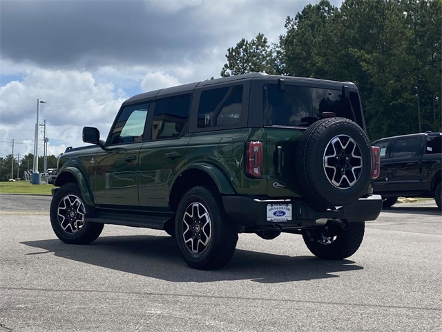 2025 Ford Bronco Outer Banks photo 3