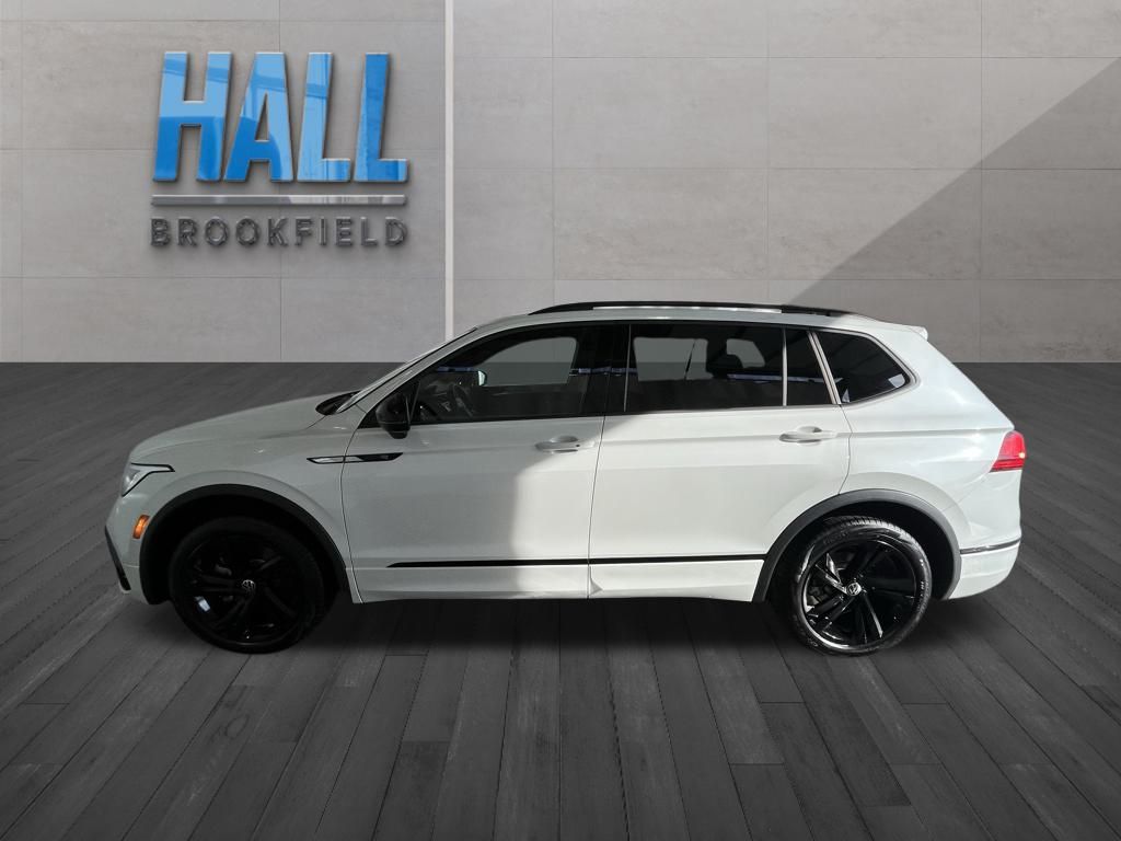 2024 Volkswagen Tiguan SE R-Line Black photo 2