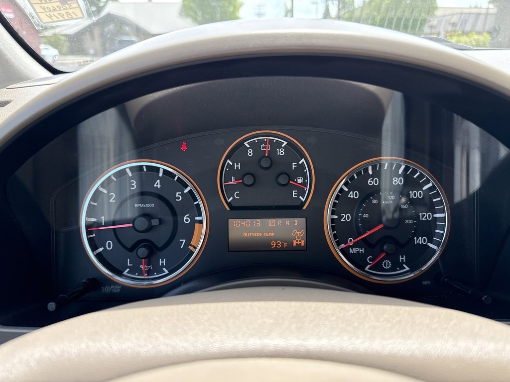 2014 Nissan Titan SL photo 13