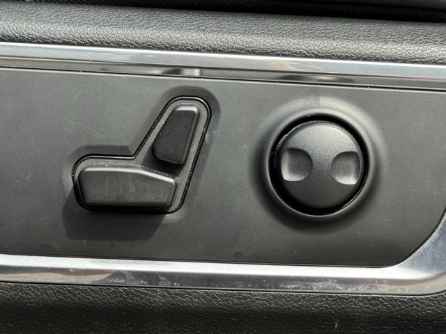 2024 Ram 1500 Laramie photo 14