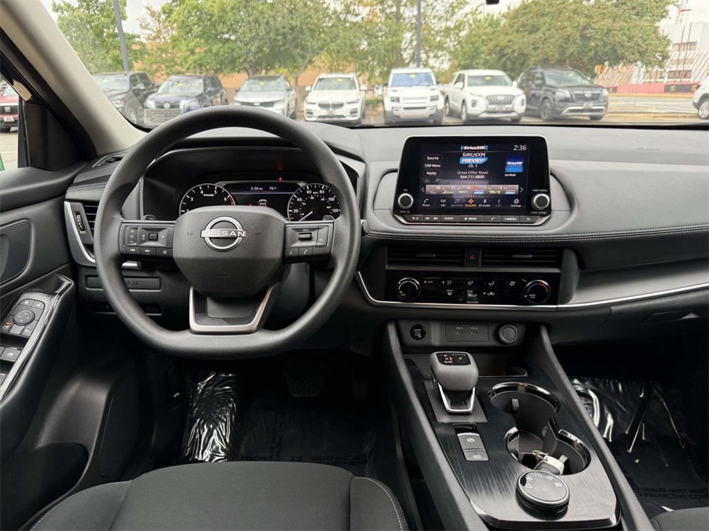 2025 Nissan Rogue S photo 12