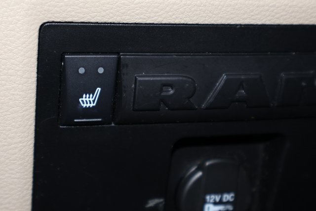 2016 Ram 1500 Laramie photo 13