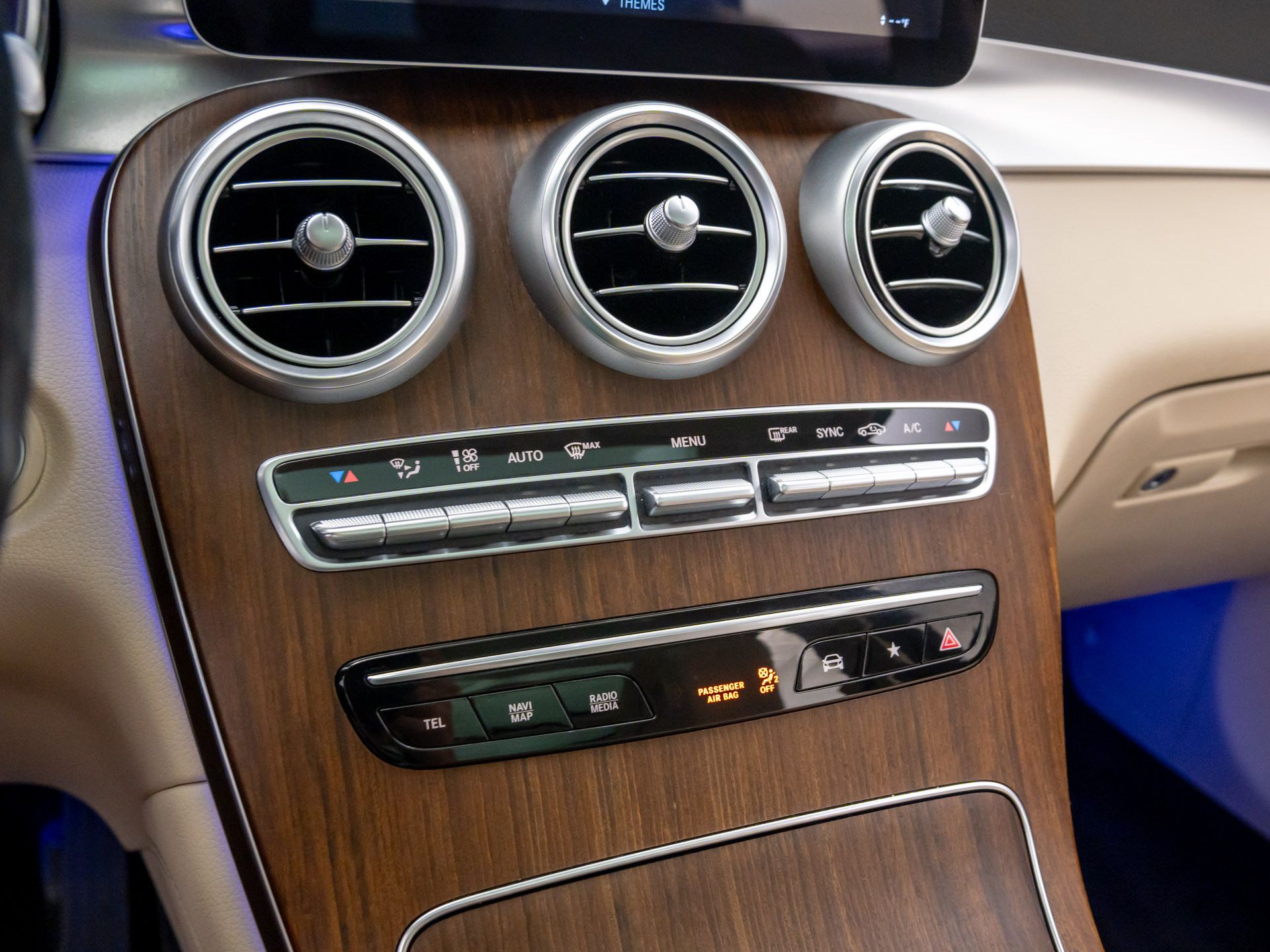 2020 Mercedes Benz GLC 300 4MATIC photo 23