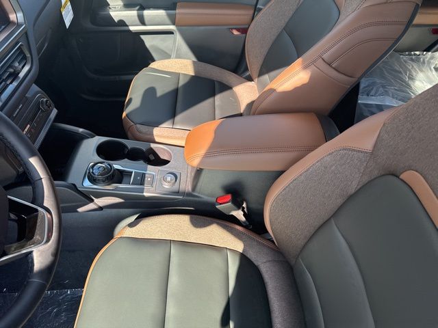 2025 Ford Bronco Sport Outer Banks photo 4