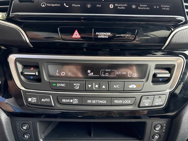 2025 Honda Ridgeline Black Edition photo 13