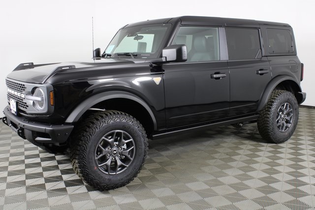 2025 Ford Bronco Badlands photo 3