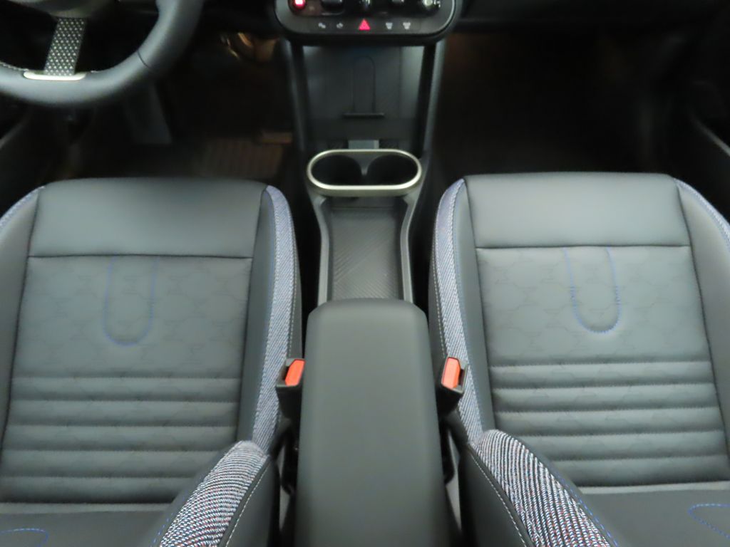 2026 Mini Cooper 2 Door Hardtop Iconic photo 16