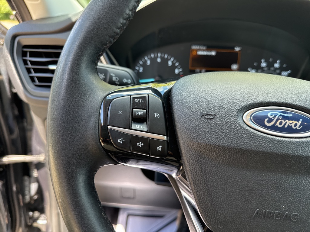 2022 Ford Escape SE photo 28