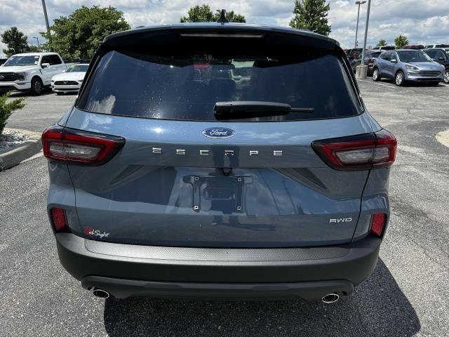 2025 Ford Escape ST-Line photo 4