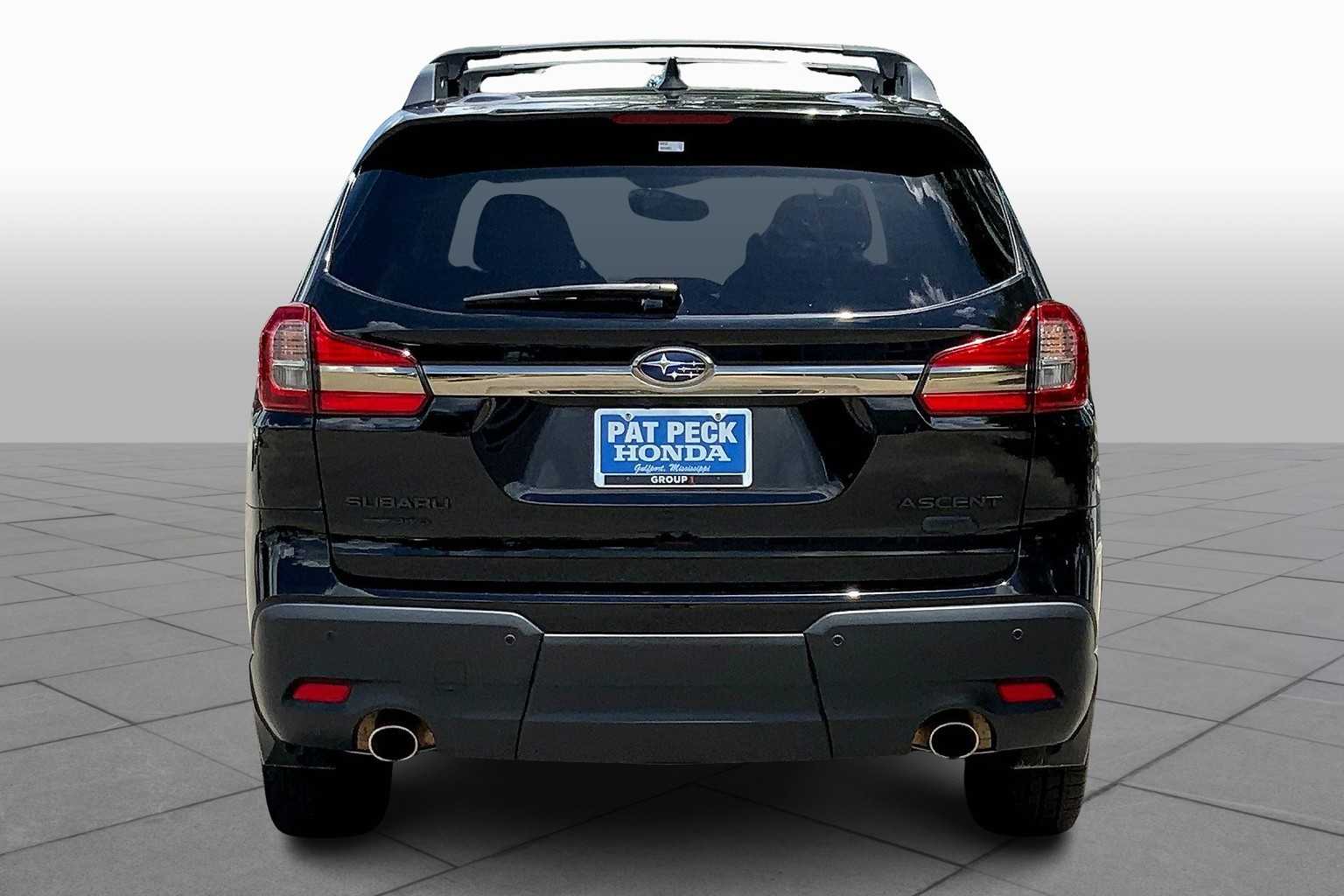2022 Subaru Ascent Onyx Edition photo 4