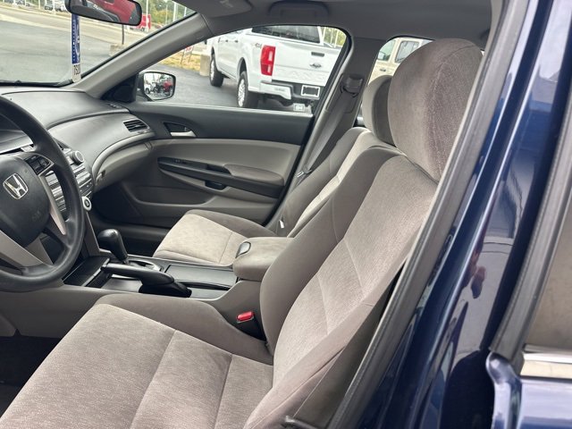 2010 Honda Accord LX photo 3