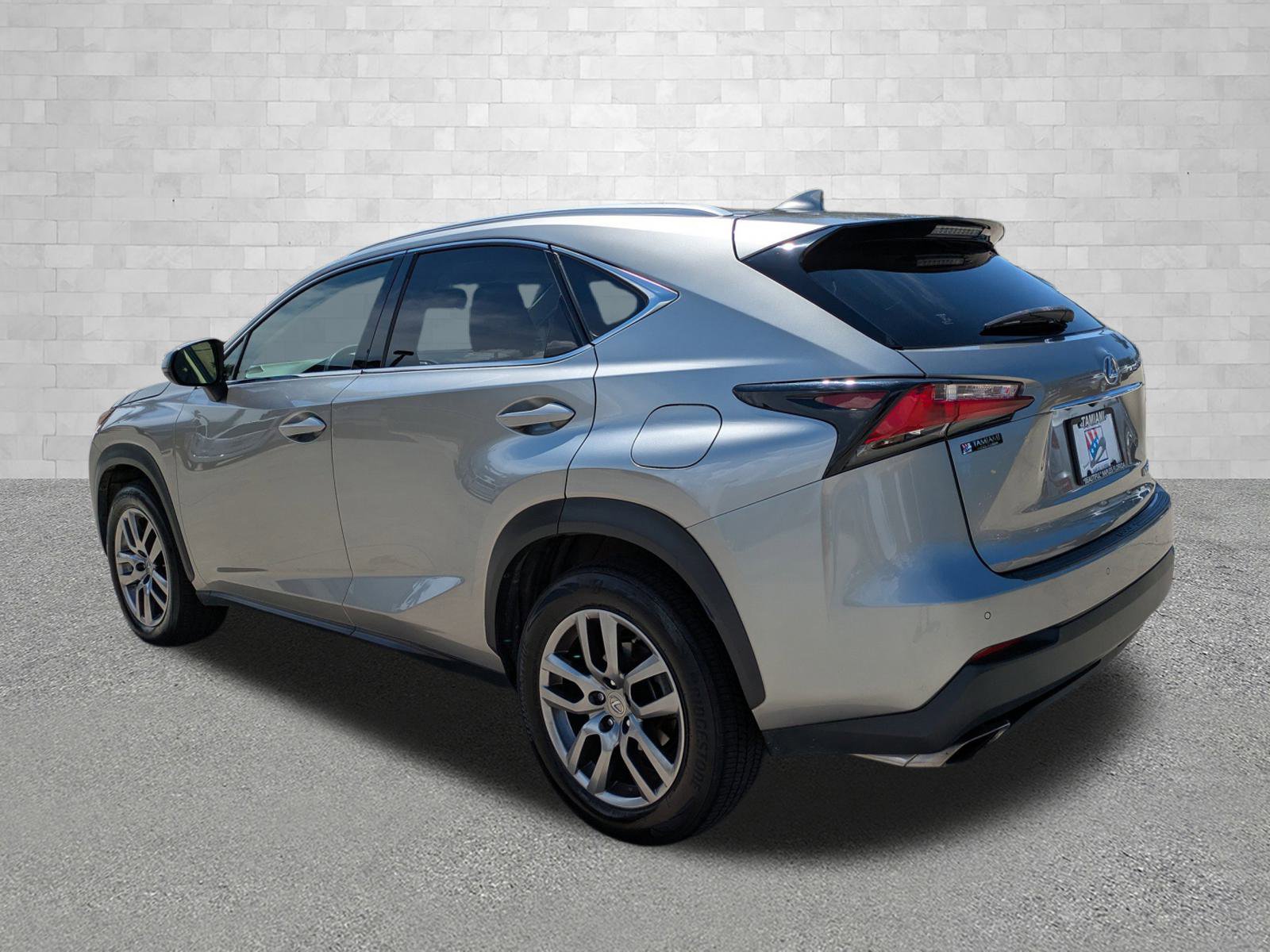 2016 Lexus NX 200t AWD photo 4