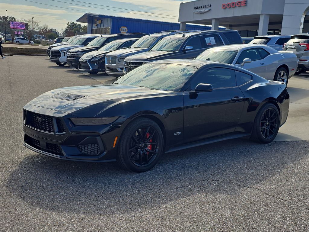 2025 Ford Mustang GT Premium's photo