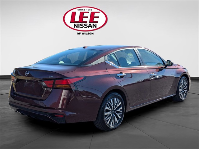 2024 Nissan Altima 2.5 SV photo 3