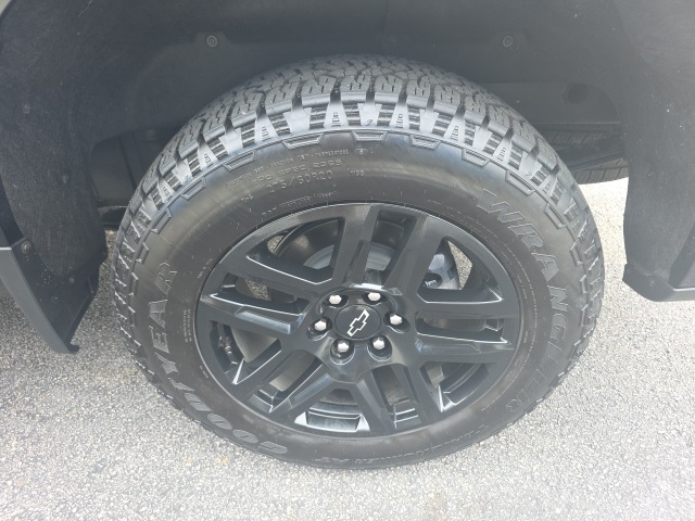 2025 Chevrolet Silverado 1500 RST photo 4