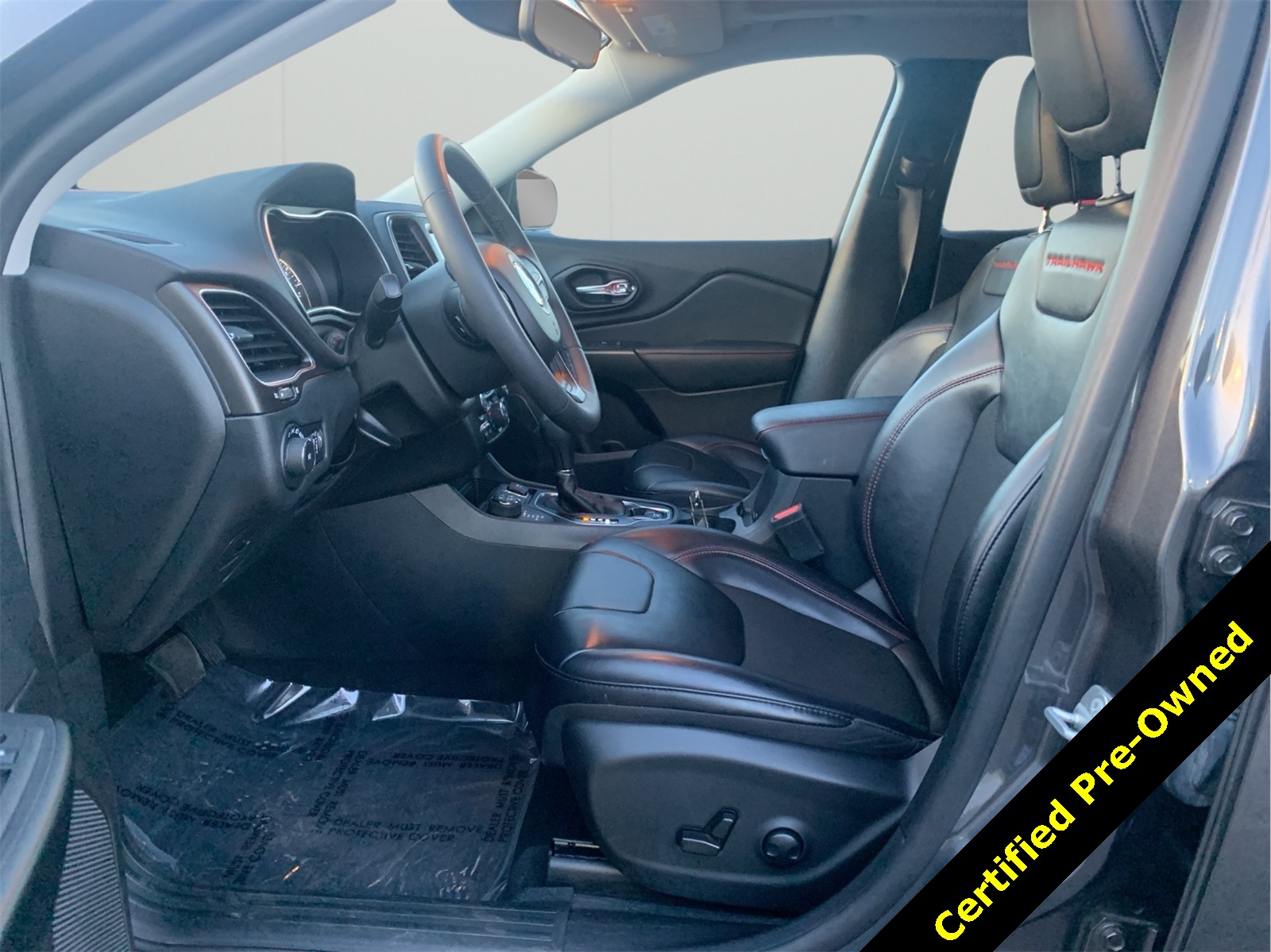 2022 Jeep Cherokee Trailhawk photo 12